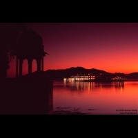 Lake Palace at dusk