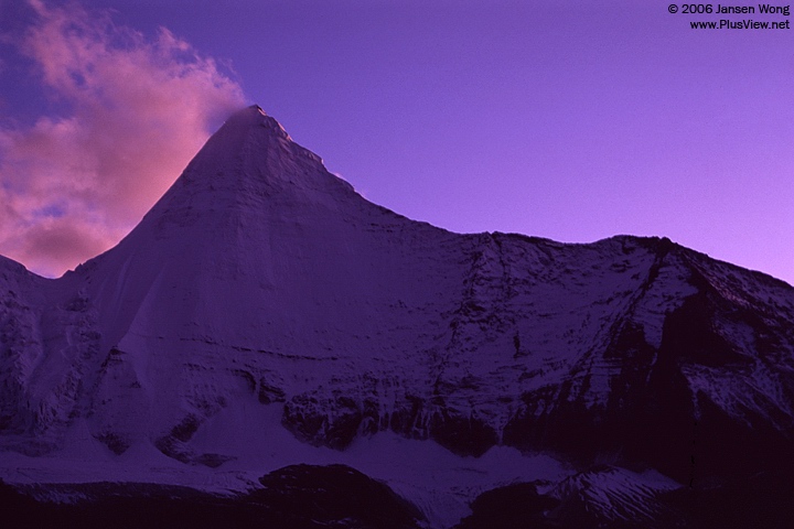 Mt. Jambeyang at dusk