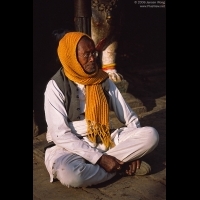 Man sitting cross-legged, Bhaktapur